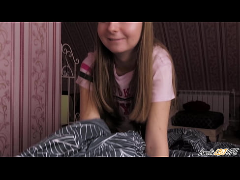 ❤️ بلوندي تمتص صديقها بعمق ويحصل على نائب الرئيس في فمها عندنا٪ ar.123sex.ru٪؛ ❌️