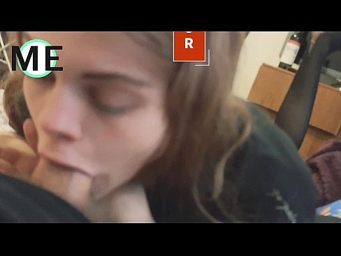 ❤️ ديك الحلق ، جوارب طويلة ممزقة والكعوب الممزقة لطيفة للقاء عندنا٪ ar.123sex.ru٪؛ ❌️